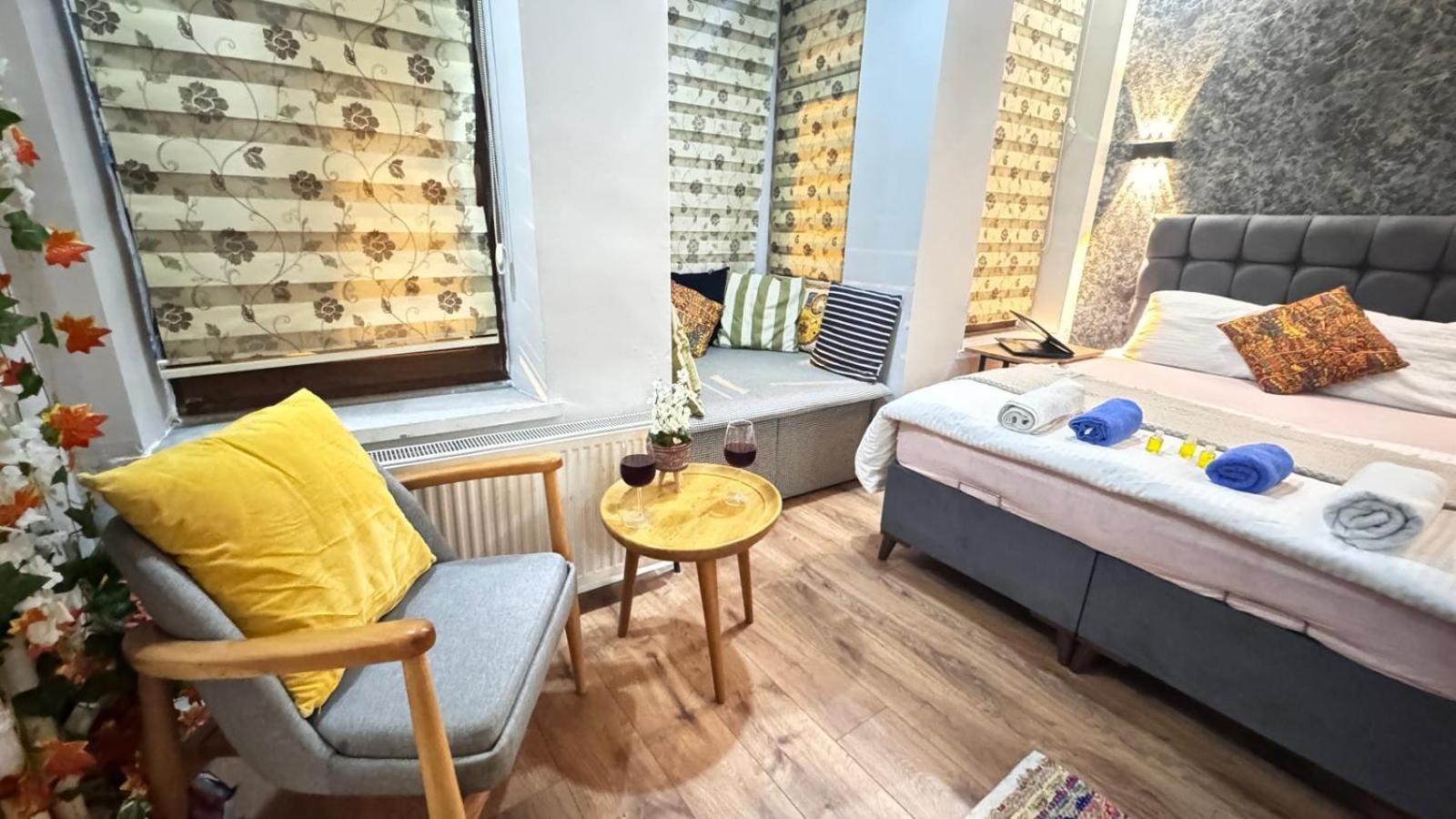 Taksim Camellia Suit Istanboel Buitenkant foto